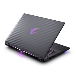 GIGABYTE AORUS 18 BZHC6UKD65SP Laptop