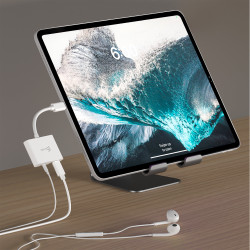 J5CREATE JCA122-N USB-C to 3.5mm Audio Adapter