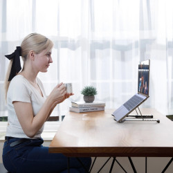 J5CREATE JTS223-N USB 4-Port Hub Laptop Stand